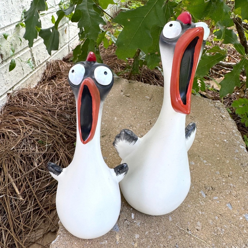 Screaming Chicken Figurines Pair Resin Funny Kitsch Kitchen Decor